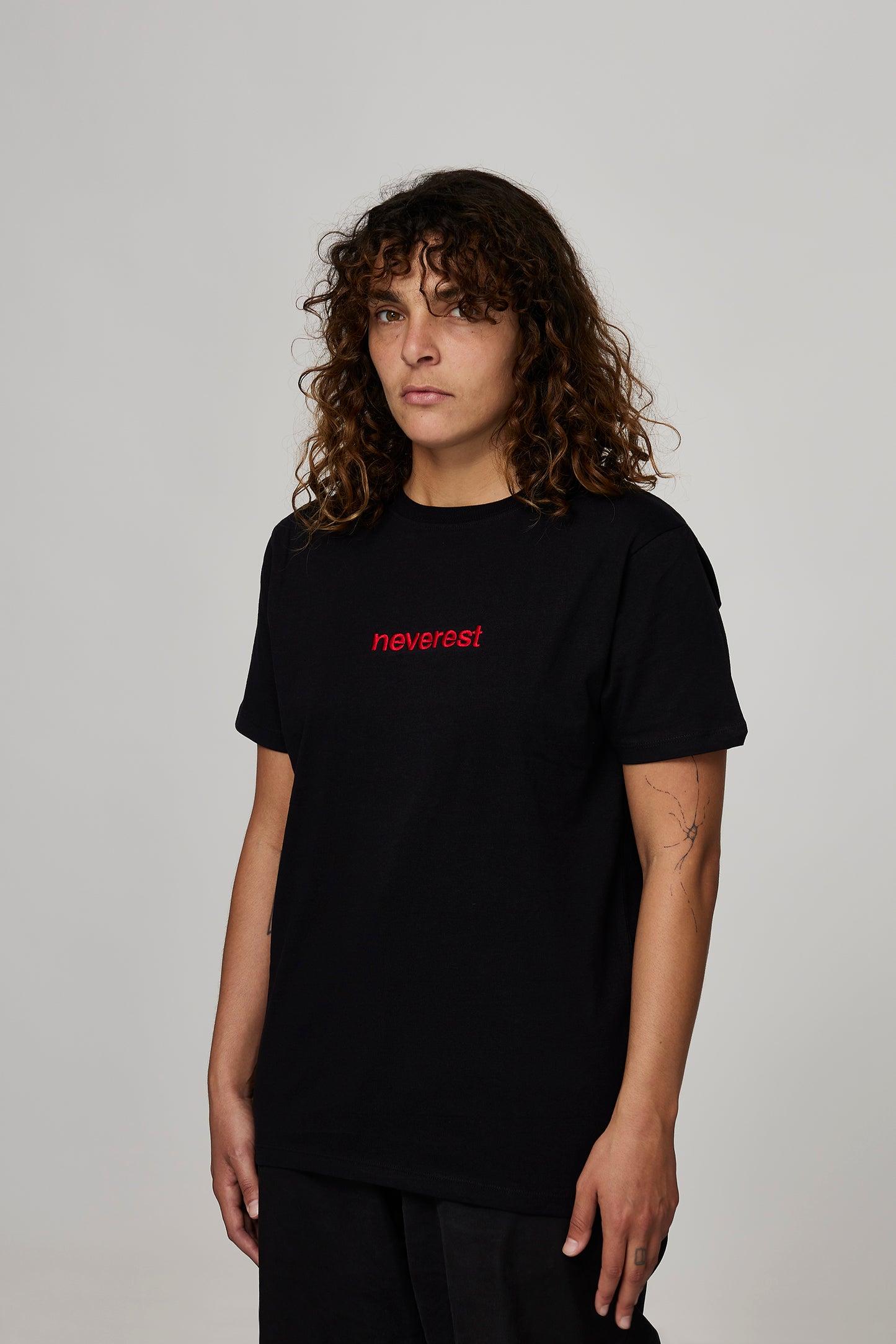 Neverest Tee